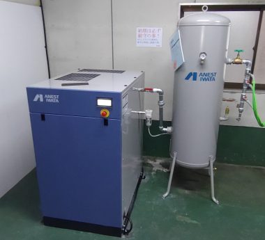 騒音対策として新規コンプレッサー導入